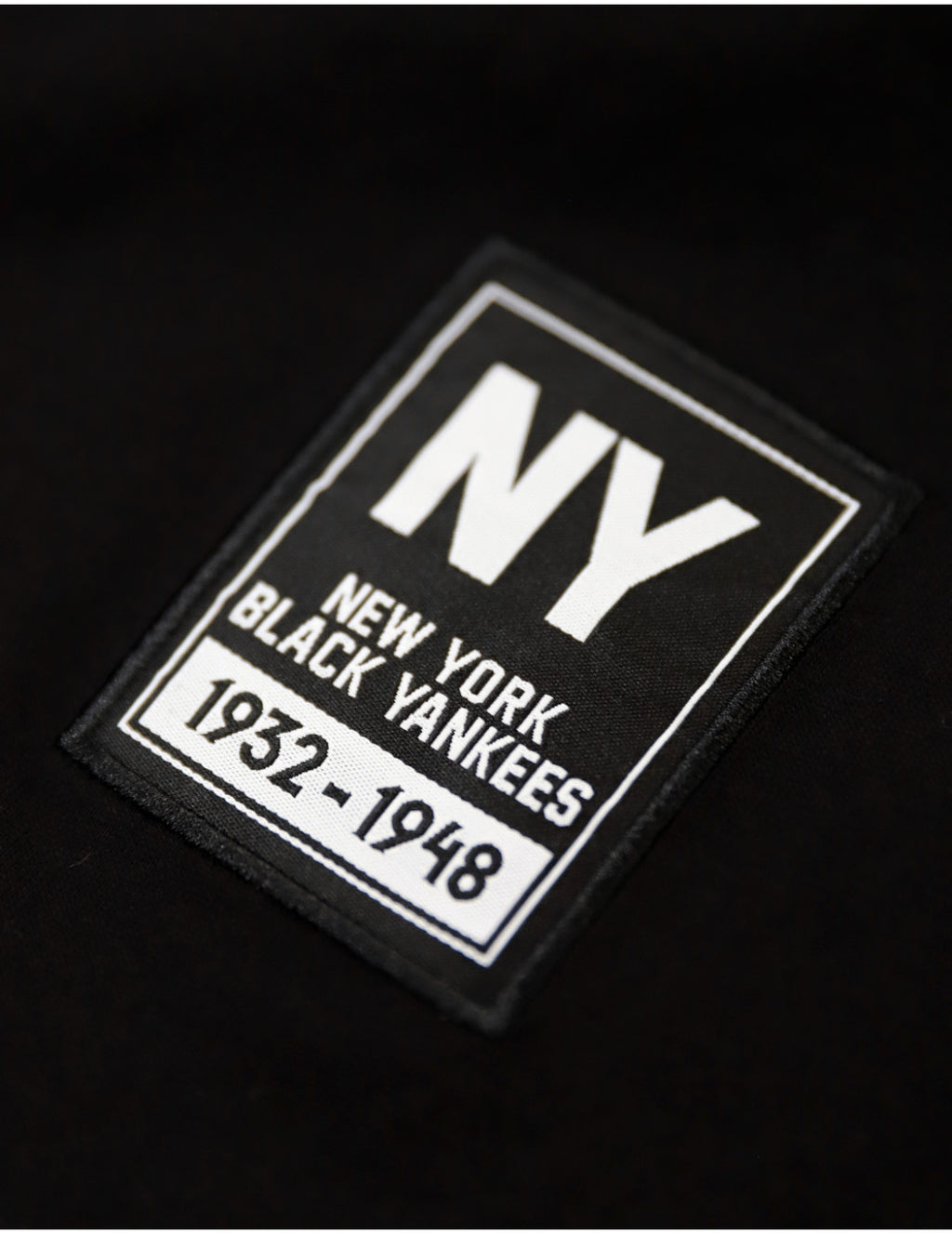 Officially Licensed NY Black Yankees Long Sleeved tee